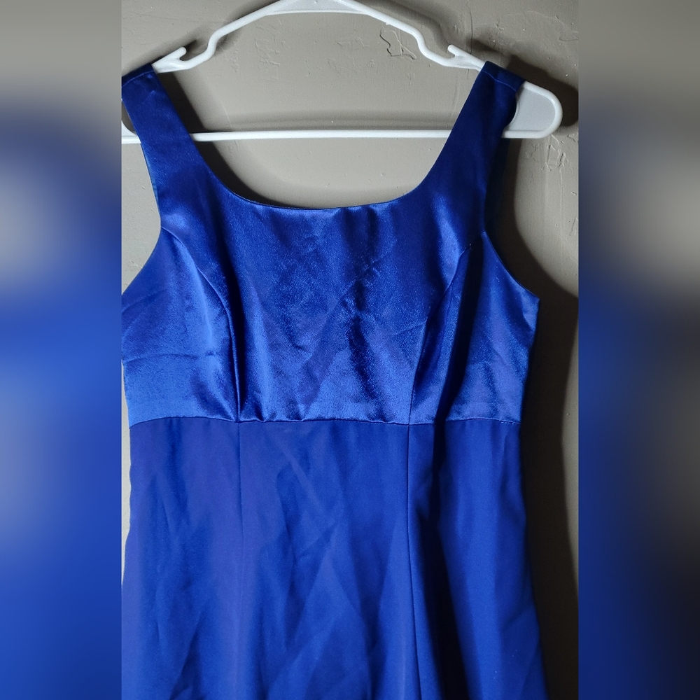 Elegant Blue Sleeveless Dress